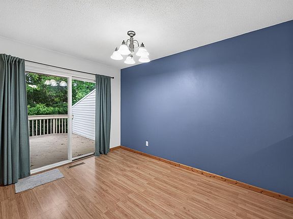 3rd image of 12206 Oak Leaf Cir