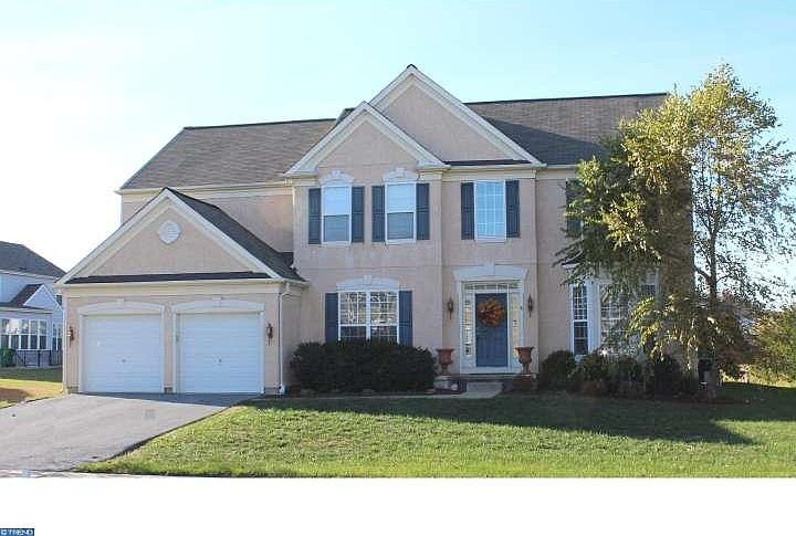 1st image of 41 E Pembrooke Dr