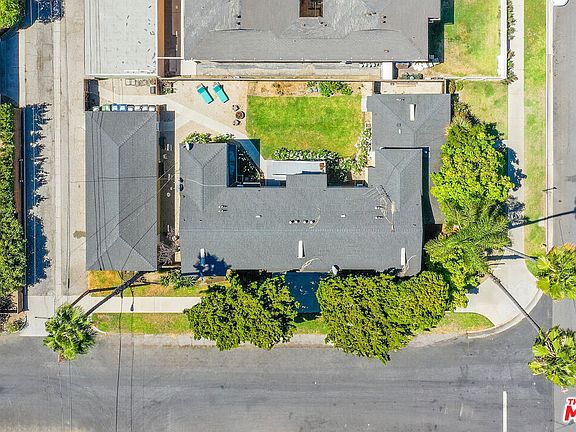 2nd image of 5551 Mammoth Ave