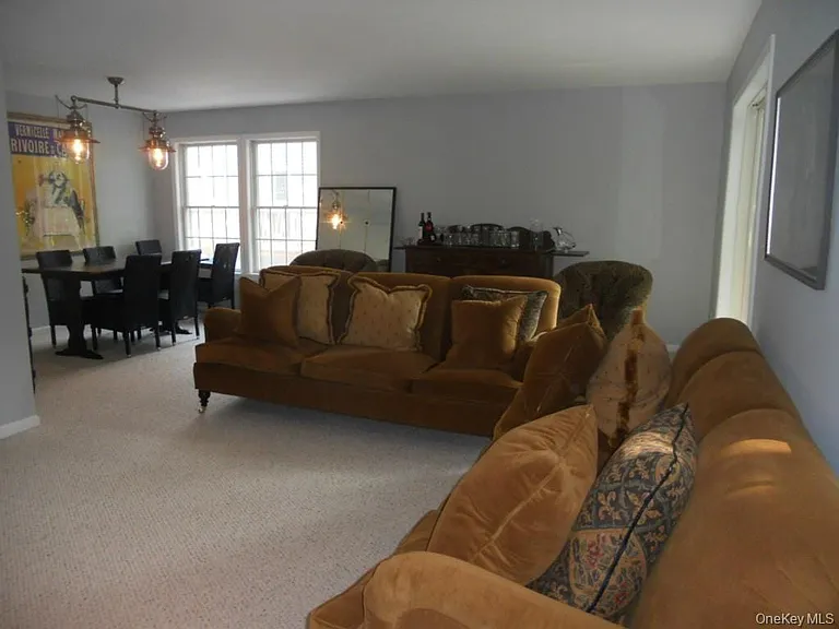 149 King St #5 — Photo 4