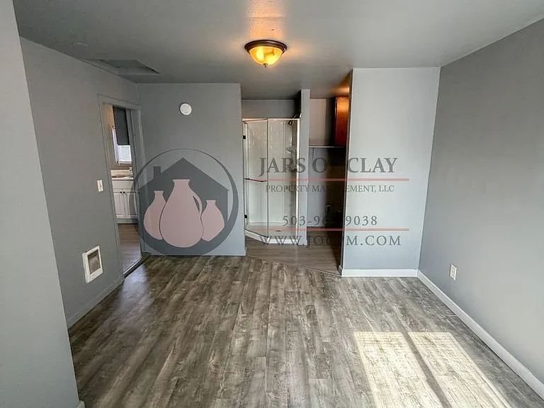 4393 Dover Ave NE — Photo 9