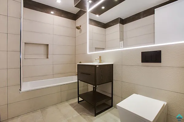 Rented by EXR | media 25