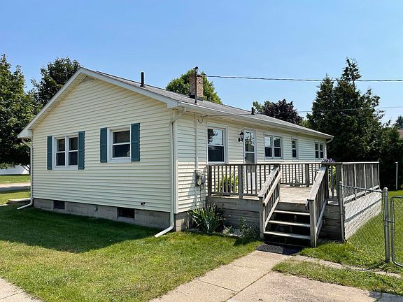 5th image of 1015 N William St