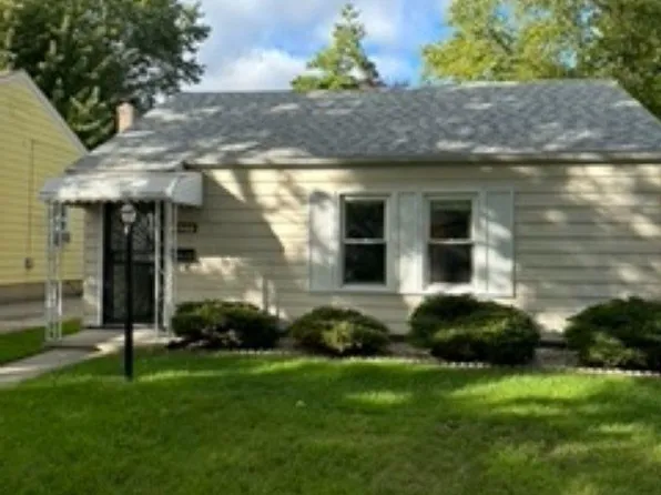 18965 Washtenaw Ave, Harper Woods, MI 48225