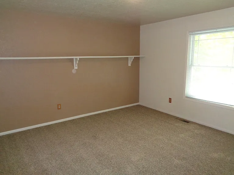 681 Garnet Ave — Photo 13