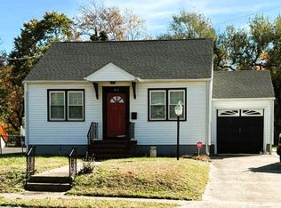 212 New Albany Rd, Moorestown, NJ 08057