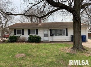 515 N 13th St, Clinton, IA 52732