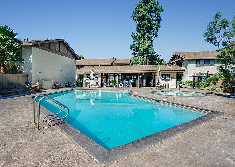 Walnut East Apartment Rentals Tustin, CA Zillow