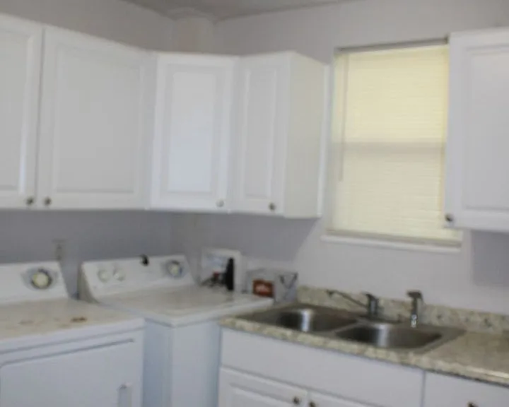 2355 Devere St — Photo 15