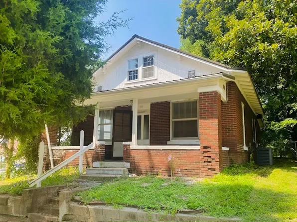 12 E Market St, Chrisney, IN 47611