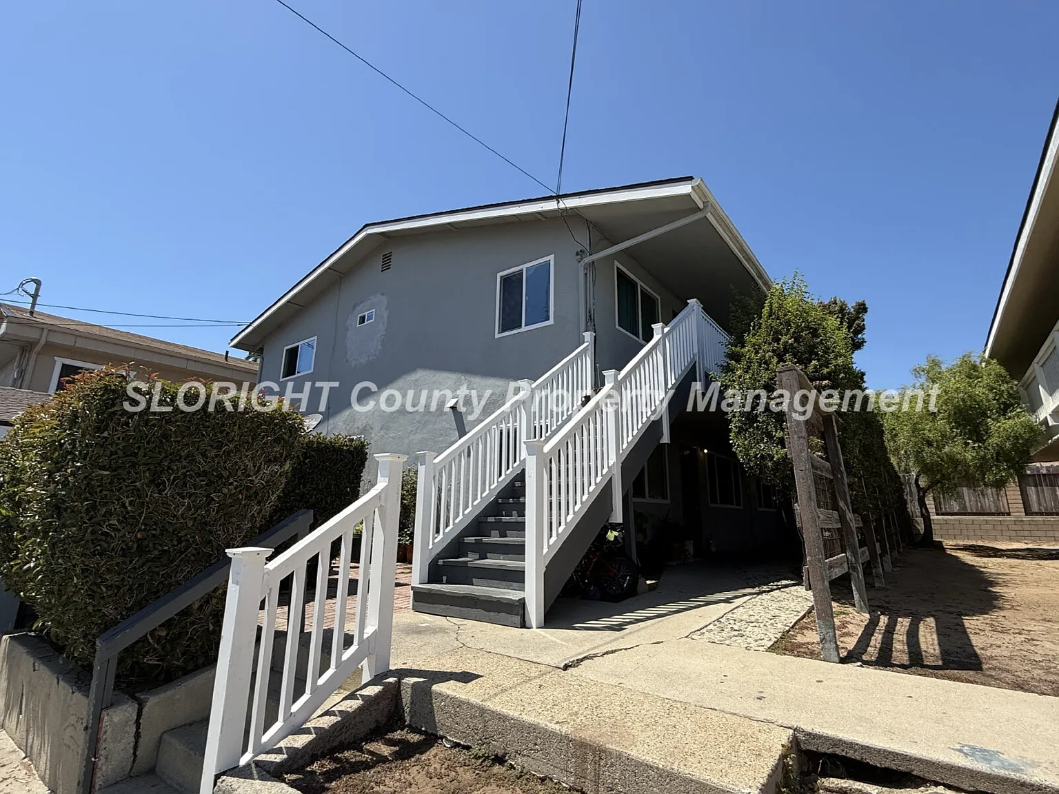 857 Manhattan Ave — Photo 2