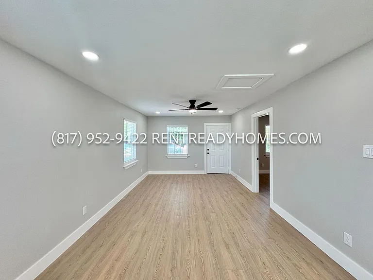 4009 Lamar St — Photo 6