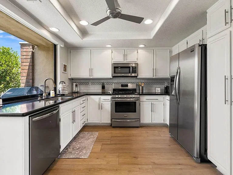 235 Santa Barbara Cir — Photo 24