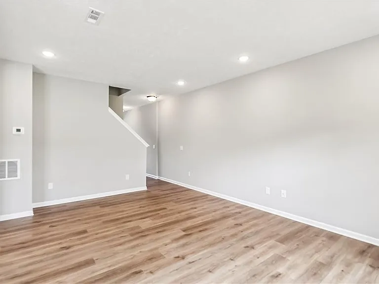 3528 Bushwillow Dr — Photo 5