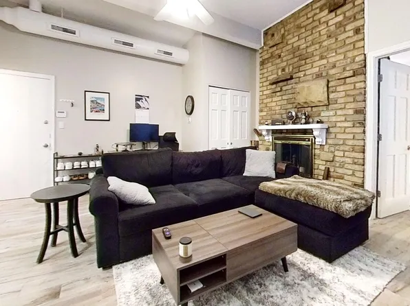 650 Briar, 650 W Briar Pl APT 1RE, Chicago, IL 60657