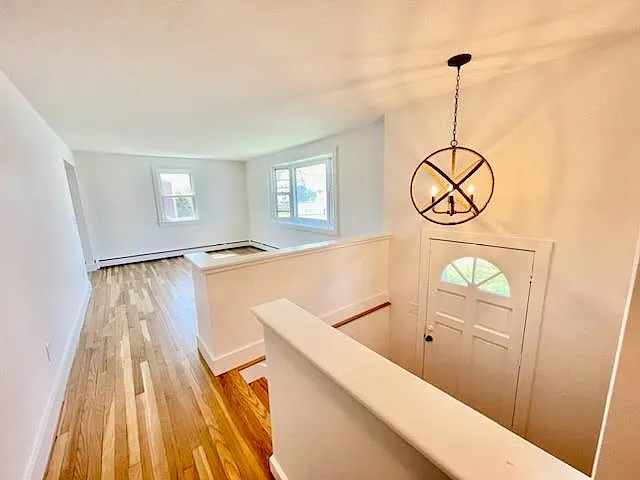 5 bed, 2643 sqft, $4,500 — Photo 3