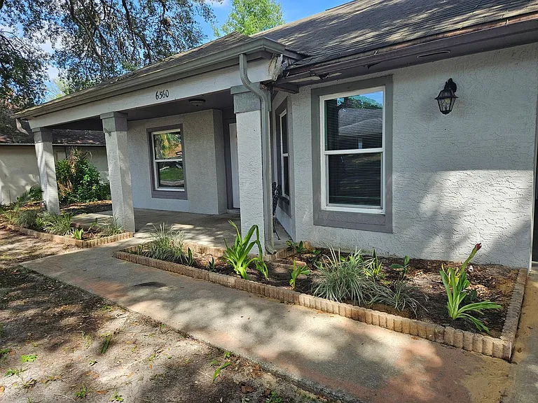 6560 Whirlaway Cir — Photo 2