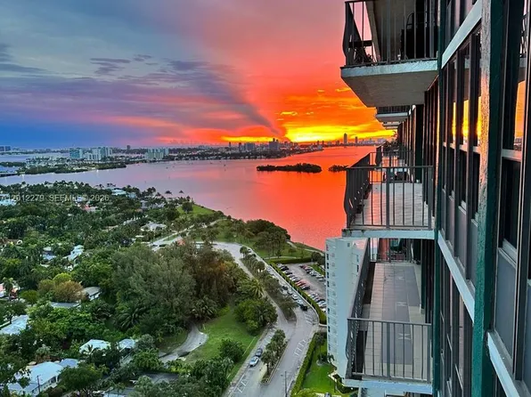 780 NE 69th St APT 1210, Miami, FL 33138