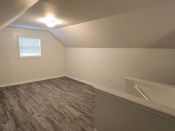 Bonus room upstairs