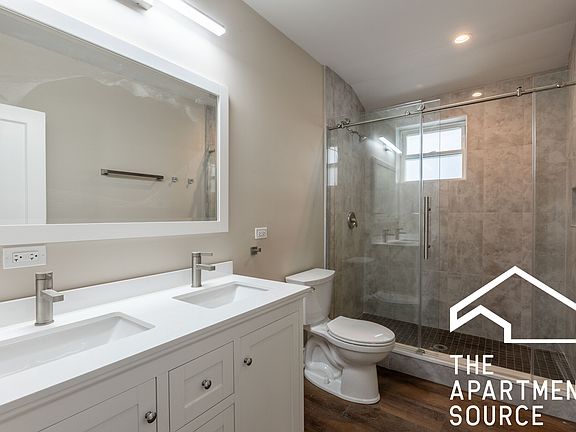 5th image of 3921 N Saint Louis Ave #2
