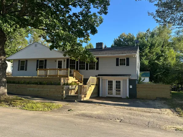6 Colony Place, Millinocket, ME 04462