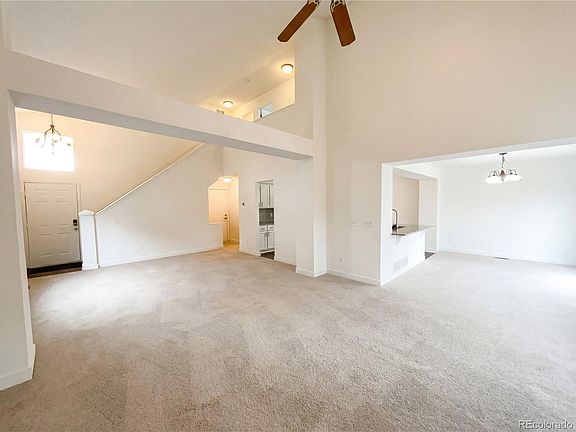 4th image of 2332 Hyacinth Road