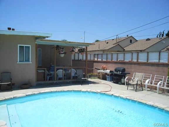 Backyard/Pool Area