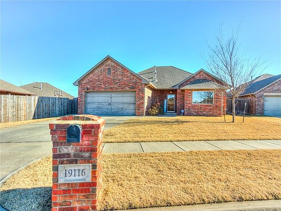 3rd image of 19116 Green Springs Dr