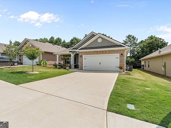 5th image of 141 Windmill Way