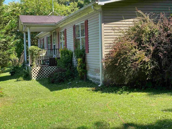 8129 Linda Cir, Catlettsburg, KY 41129