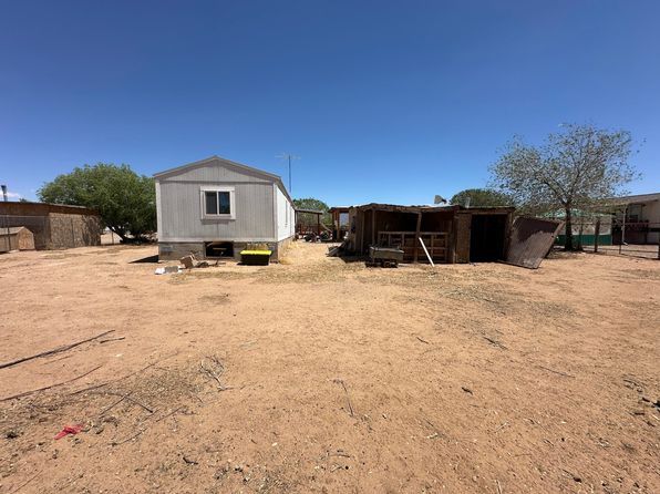 17 Hopi Dr, Los Lunas, NM 87031