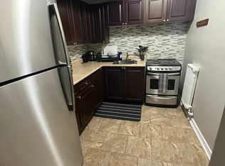 1106 Lincoln Rd #21, Windsor, ON N8Y2H7