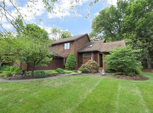 7505 Forest Brook Blvd, Centerville, OH 45459