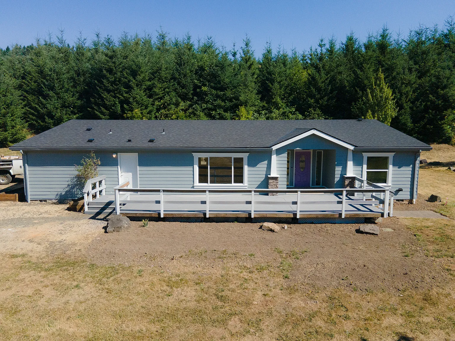 3 bed, 2.5 bath, 2800 sqft, $2,995 — Photo 3