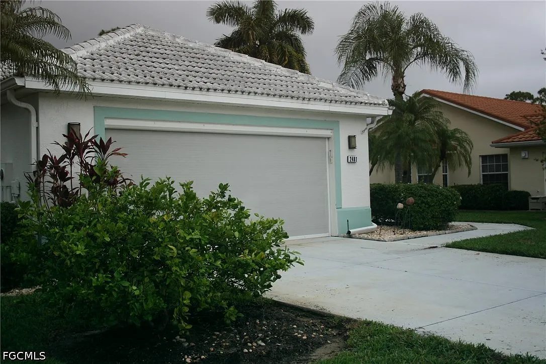 3 bed, 2.0 bath, 1450 sqft, $4,000 — Photo 3