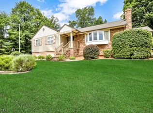 47 Deer Trail Rd, North Caldwell, NJ 07006