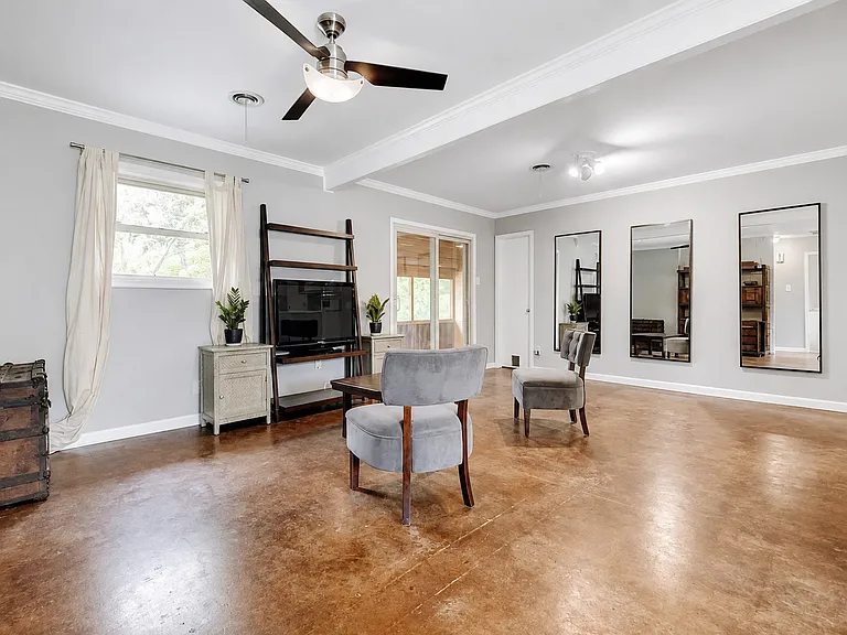 3209 Barton View Dr #A — Photo 2