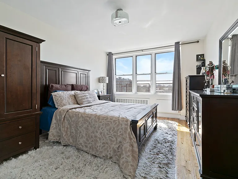 207 Ocean Pkwy #7G — Photo 3