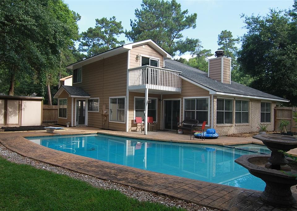 2903 Maple Knoll - Your next home has a pool!