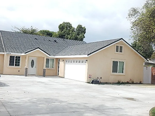 4 bed, 2020 sqft, $4,200 — Photo 2