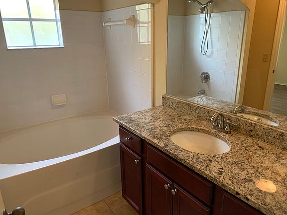 4th image of 230 Villa Di Este Ter Unit 200