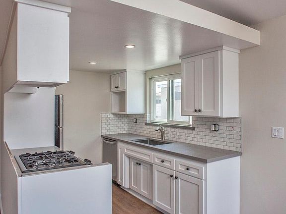 New quartz countertops