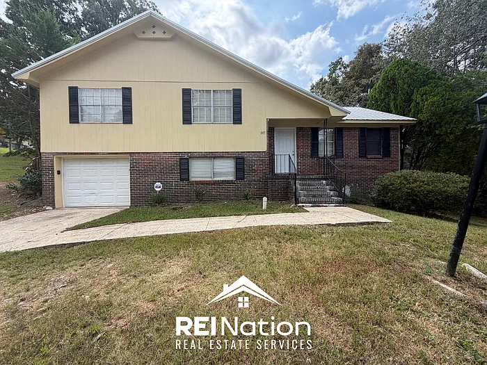 607 Country View Dr