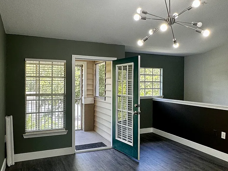 8905 Manor Loop #202 — Photo 4