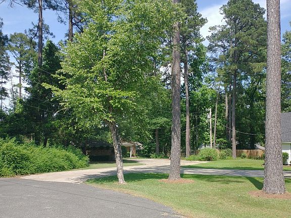 2nd image of 20 Sebron Ln