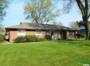 206 N Hawthorne Ave, East Peoria, IL 61611