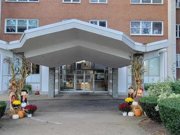 Lorraine Realty, LLC