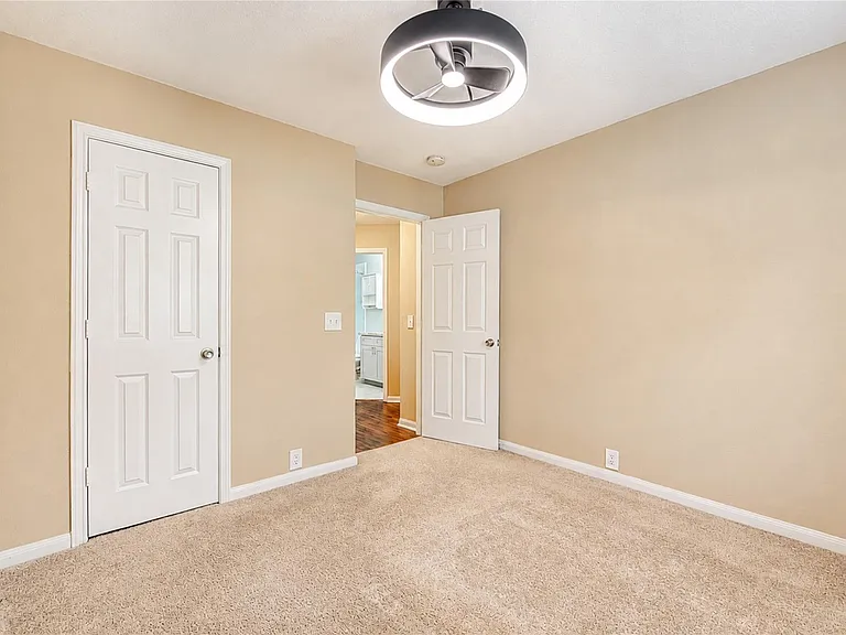 6323 Canyon Rock Way — Photo 20