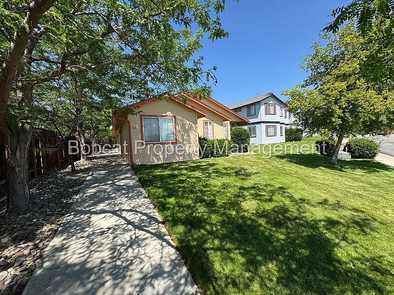 1st image of 976 Latigo Dr Unit 2
