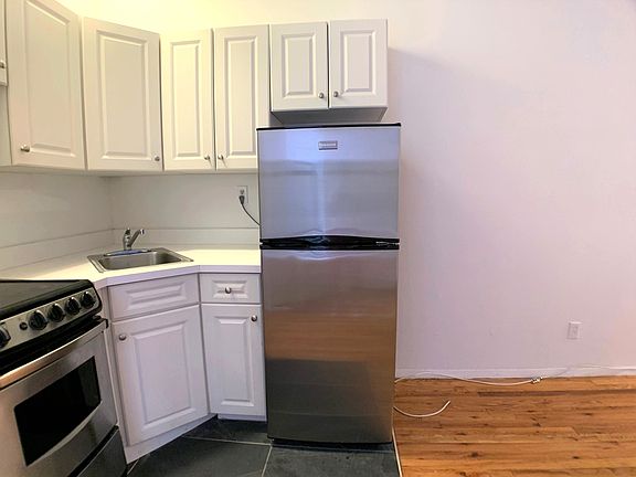 2nd image of 234 E 82nd St APT 15